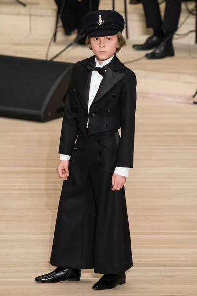 Look 74